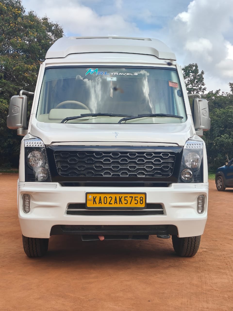 MRL Travel Force Urbania Fleet